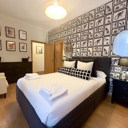 Urbe10 Plaza De Uncibay 3 Bedrooms Apatment Malaga Exterior photo