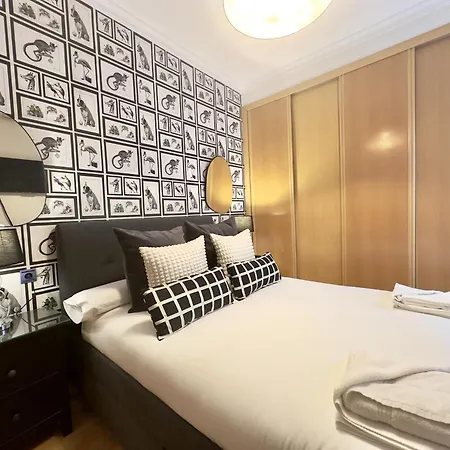 Urbe10 Plaza De Uncibay 3 Bedrooms Apatment Malaga Exterior photo